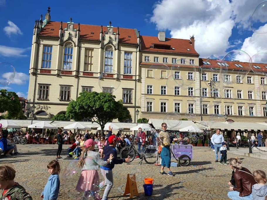 شقة Rynek Pod Fredra فروتسواف المظهر الخارجي الصورة