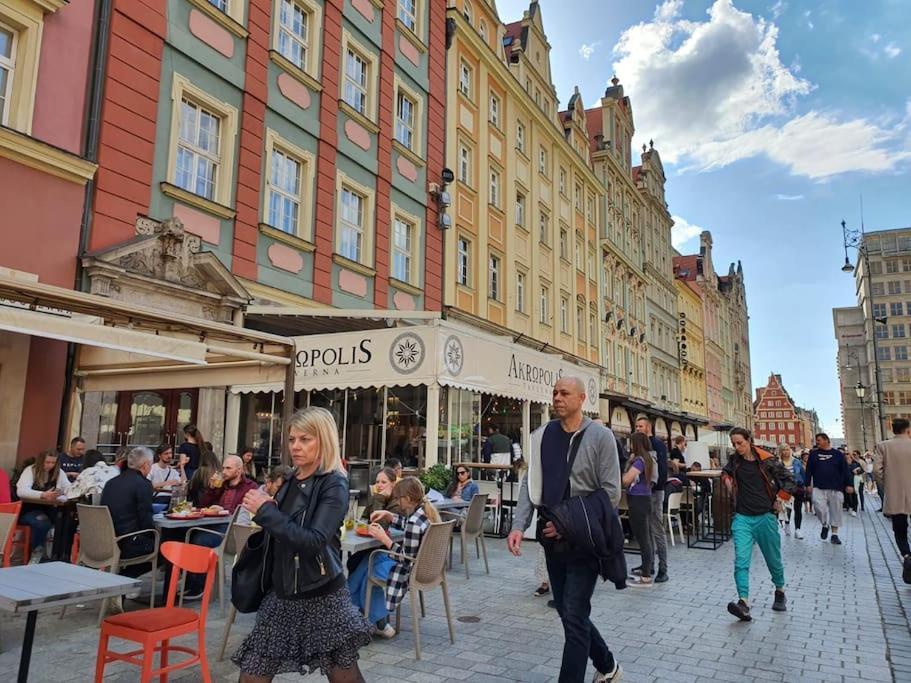 شقة Rynek Pod Fredra فروتسواف المظهر الخارجي الصورة