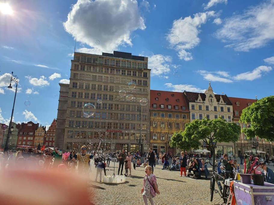 شقة Rynek Pod Fredra فروتسواف المظهر الخارجي الصورة